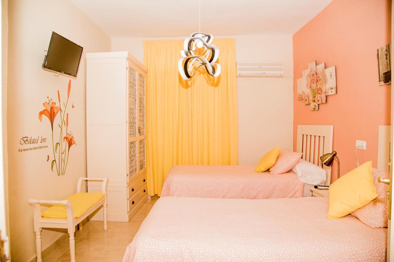 Pension Internacional Cordoba Room photo
